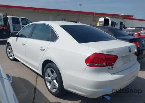 2015 Volkswagen Passat 1.8T Limited Edition from USA, damaged, VIN 1VWAT7A39FC092596